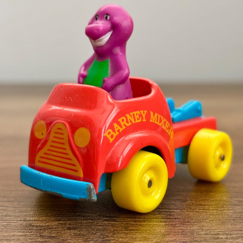 VINTAGE Dinosaur BARNEY MIXER Diecast Truck Red Purple 1993 Lyons Group Toy